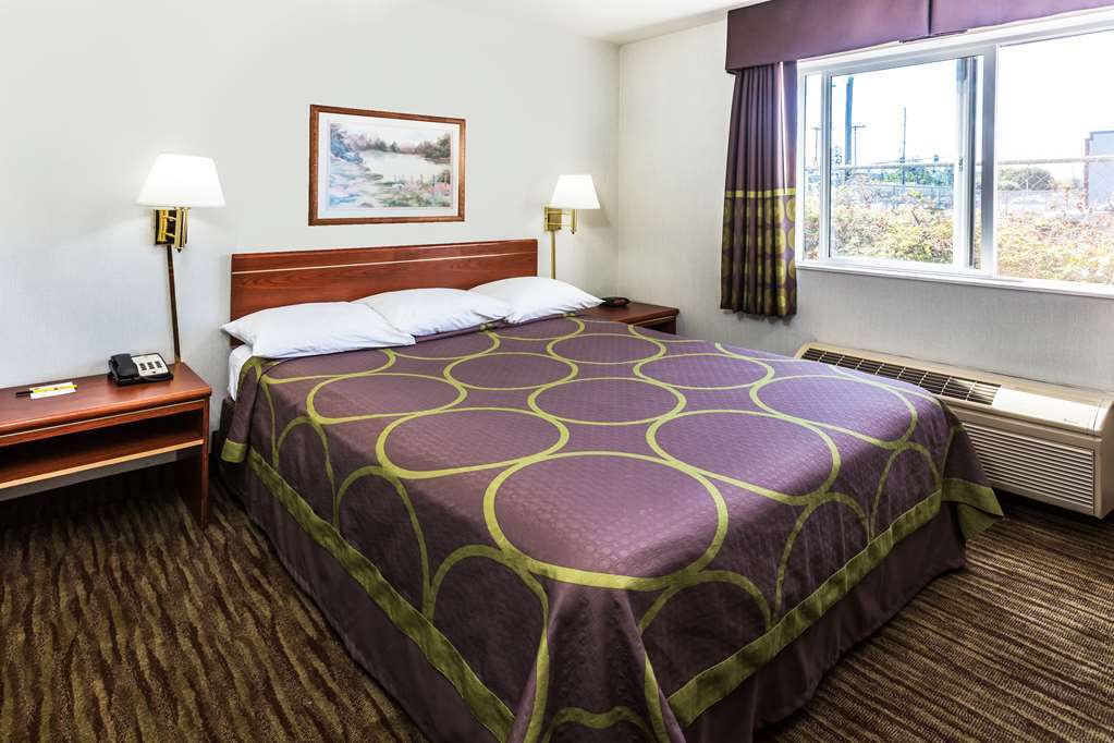 Super 8 By Wyndham Gresham/Portland Area Or 호텔 객실 사진