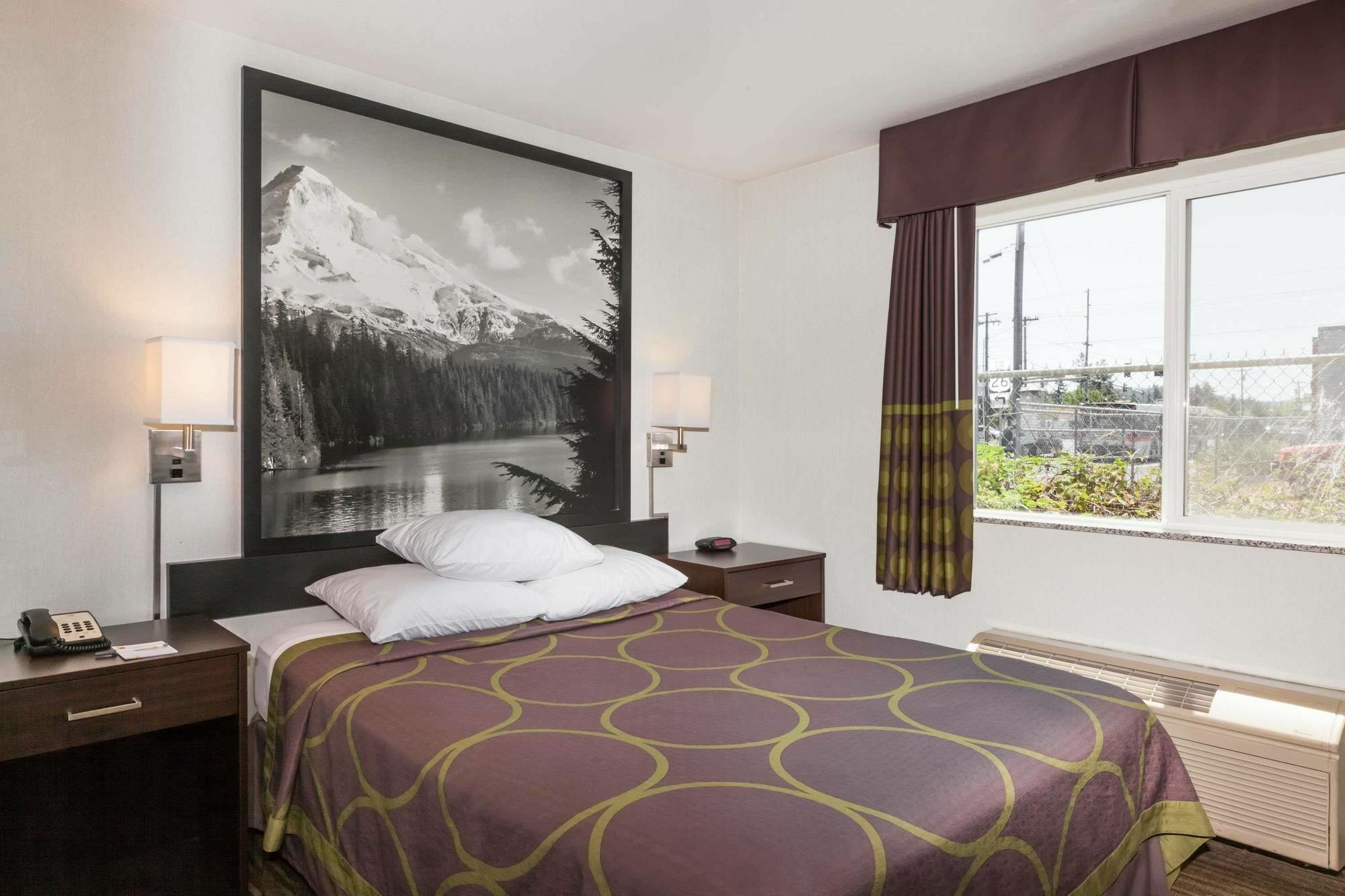 Super 8 By Wyndham Gresham/Portland Area Or 호텔 외부 사진